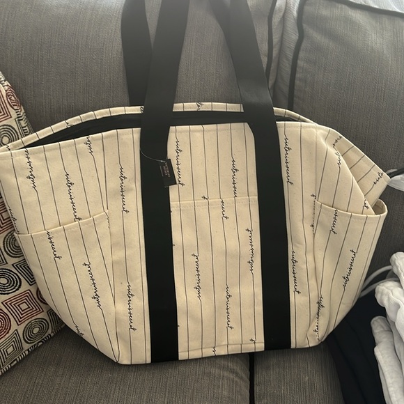 Victoria secret tote bag brand new!!! - Picture 2 of 5